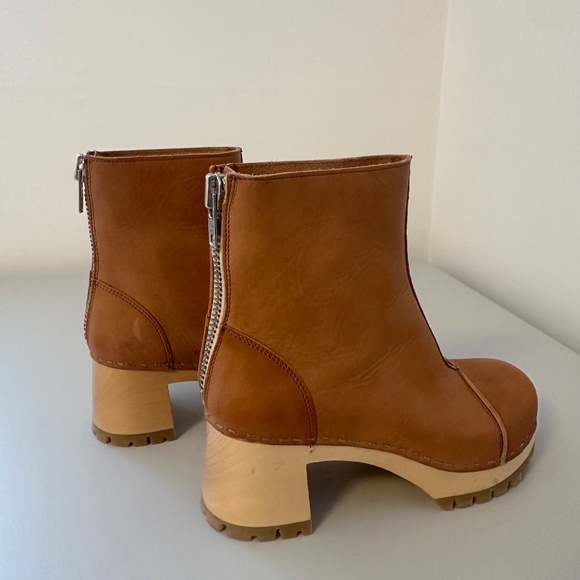Swedish Hasbeens Stitchy Boots in Light Brown | Size 36 - Picture 8 of 11